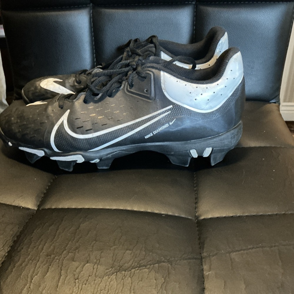 Nike Girls Softball cleats Size 11